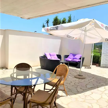 Villa Casa Giulu- *
